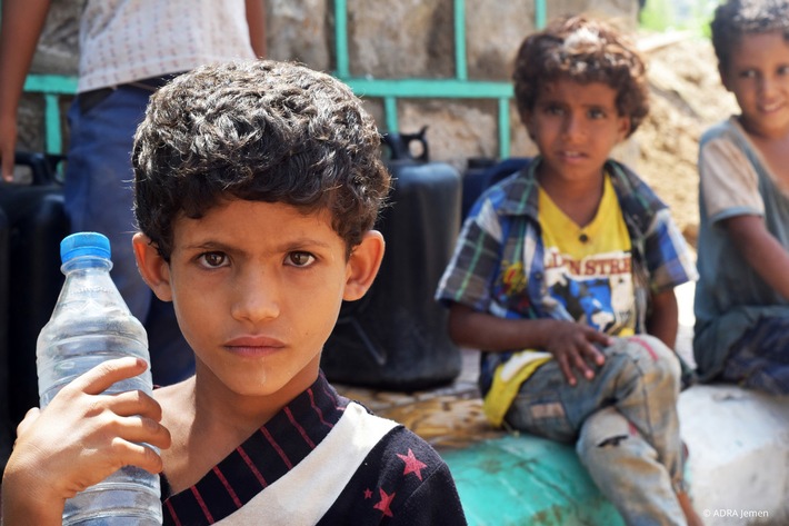 Krieg im Jemen: &quot;Das stille Sterben der Zivilbevölkerung geht weiter&quot; / Bürgerkrieg im Jemen jährt sich zum 8. Mal / Über 23 Mio. Menschen sind auf humanitäre Hilfe angewiesen