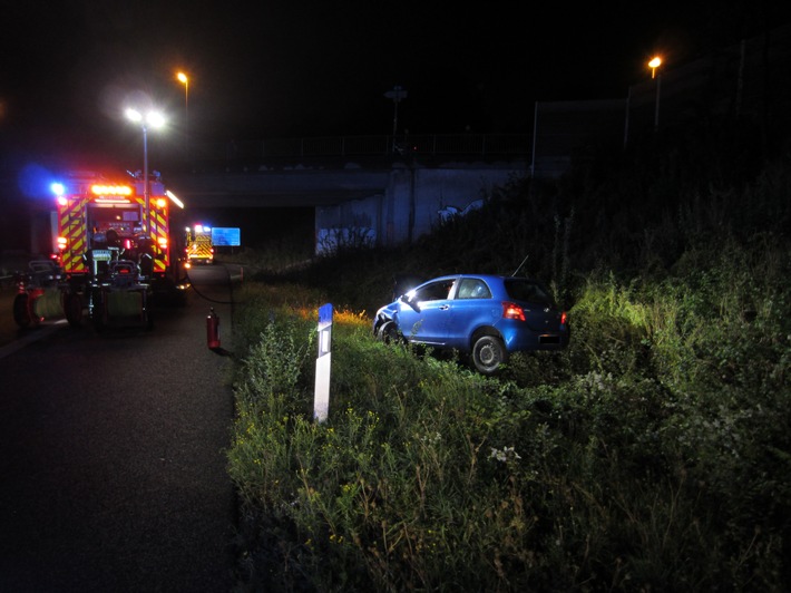 FW-MH: Verkehrsunfall auf der A40 in Höhe Mülheim-Styrum
