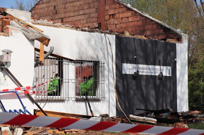 POL-HX: Brandursache am Schützenhaus Corvey ermittelt: Technischer Defekt