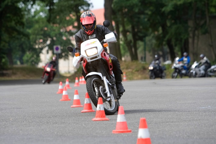 DVW bedauert Bundesratsbeschluss zum Motorradführerschein für PKW-Fahrer