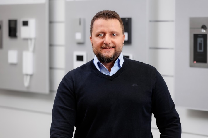 Comelit vermittelt Fachwissen zu elektronischer Sicherheitstechnik beim VfS-Seminar in Ismaning – Vertriebsleiter Rainer Sander gibt praxisnahe Einblicke in moderne Sicherheitssysteme