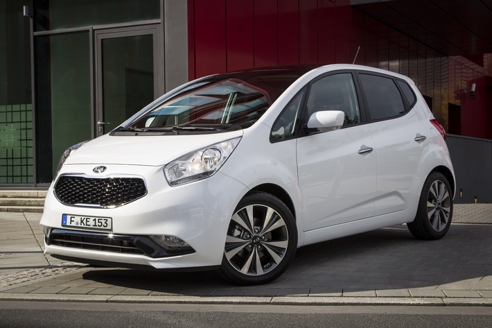 Kia zeigt in Paris überarbeitete Version des Kia Venga* / Kompakt-MPV mit verändertem Design und hochwertigerem Interieur / Neue Ausstattungselemente (FOTO)