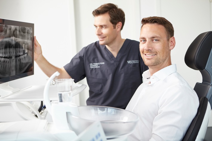 Feste Zähne an einem Tag - in der Zahnarztpraxis WHITEBLICK in Stuttgart