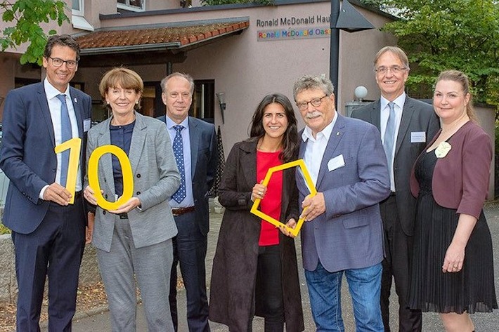 Seit 10 Jahren >Schutzburg für Familien<: Ronald McDonald Haus Köln feiert Jubiläum