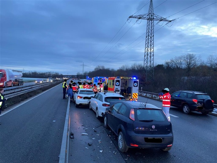 POL-VDMZ: Ingelheim, A60, Verkehrsunfall mit 7 Verletzten
