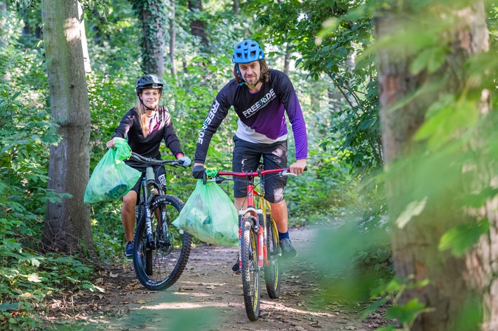 #Sauberwald: Outdoor-Sportler gegen Plastik / Bündnis aus Natursportverbänden ruft zum Aktionstag im Rahmen des World Cleanup Day am 18. September auf