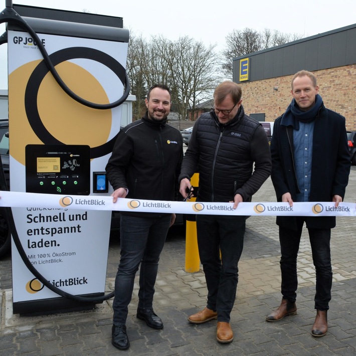 LichtBlick und GP JOULE eröffnen ersten gemeinsamen Schnelllade-Standort am EDEKA-Markt