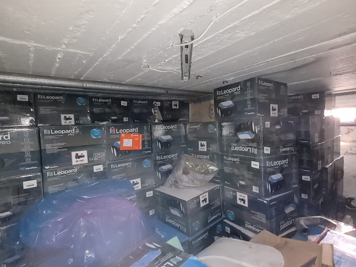 POL-DU: Marxloh: Gestohlene Poolroboter entdeckt - Polizei sucht Zeugen