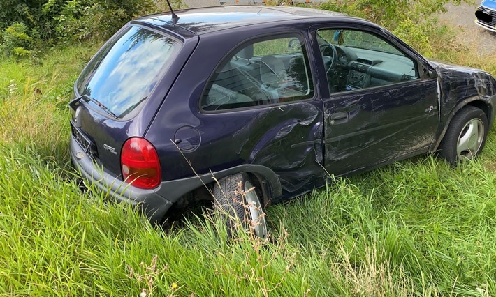 POL-PDWO: Verkehrsunfallflucht B9