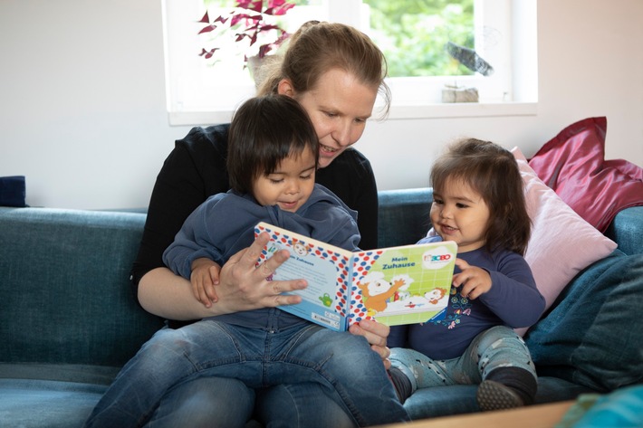 Pressemeldung: Weichen gestellt - Buchgeschenke für alle ein- bis dreijährigen Kinder in Deutschland