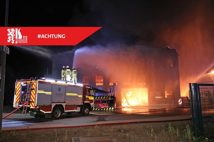 FW Dresden: Großbrand