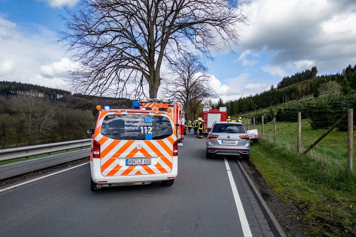 FW Finnentrop: Verkehrsunfall mit einem Todesopfer in Finnentrop-Serkenrode