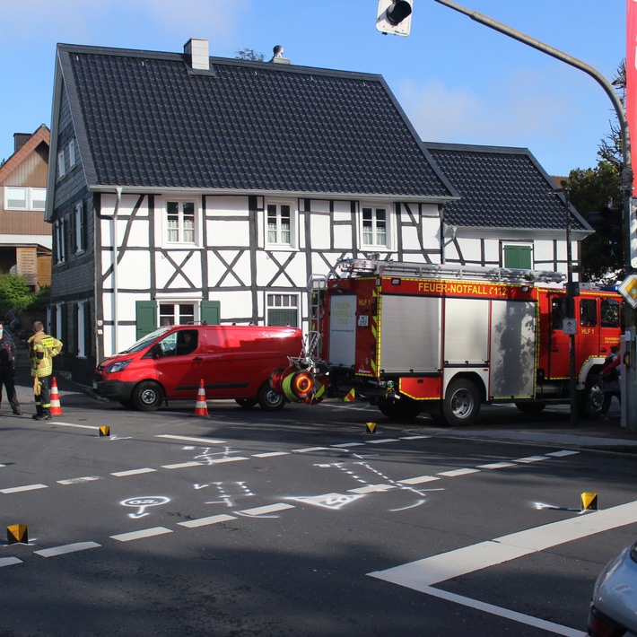 POL-ME: 19-Jährige von Auto angefahren: Schwer verletzt - Wülfrath - 2105132