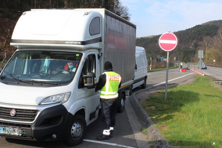 POL-PDLD: Annweiler - Schwerverkehrskontrolle