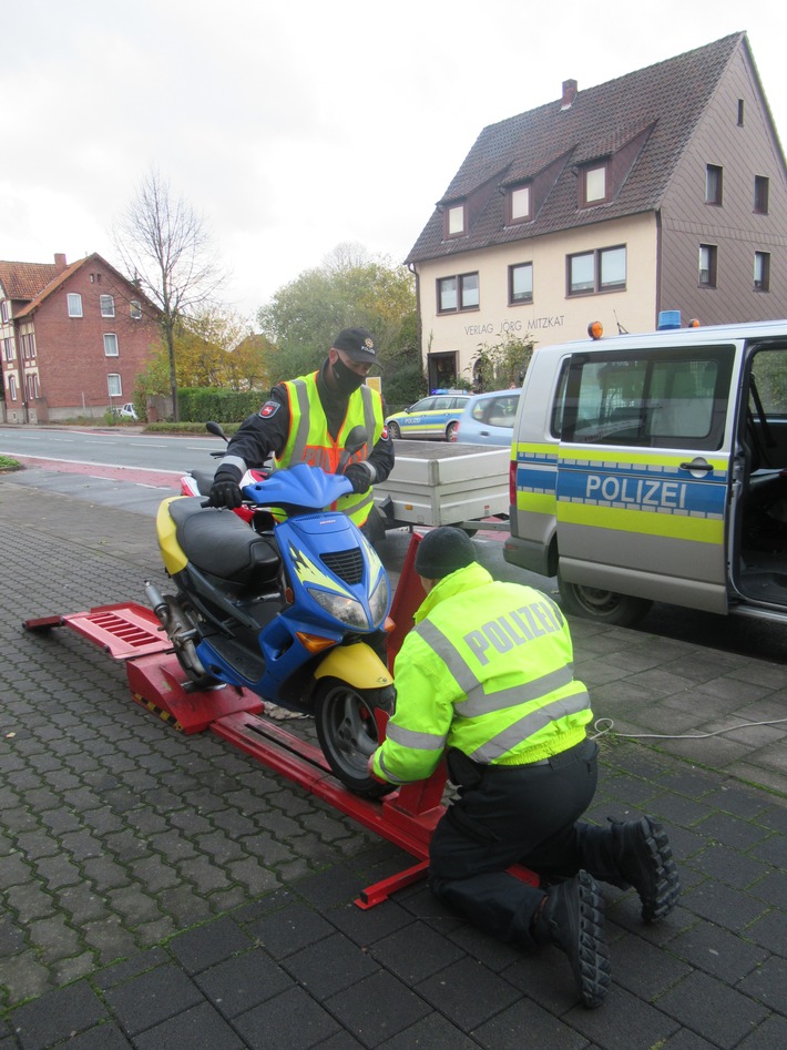 POL-HOL: Verkehrssicherheitswoche in Holzminden - Polizei zieht Bilanz umfangreicher Kontrollen