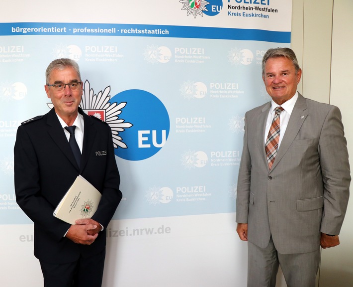 POL-EU: Bezirksdienstbeamten Siegfried Alt in den Ruhestand verabschiedet