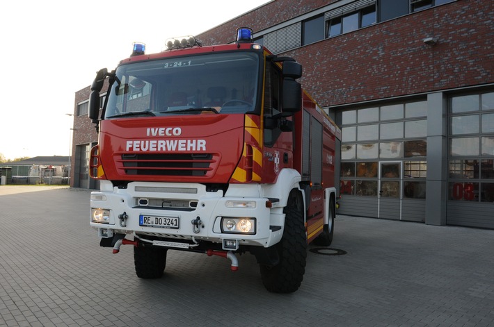 FW-Dorsten: Bodenfeuer in einem Waldstück in Rhade