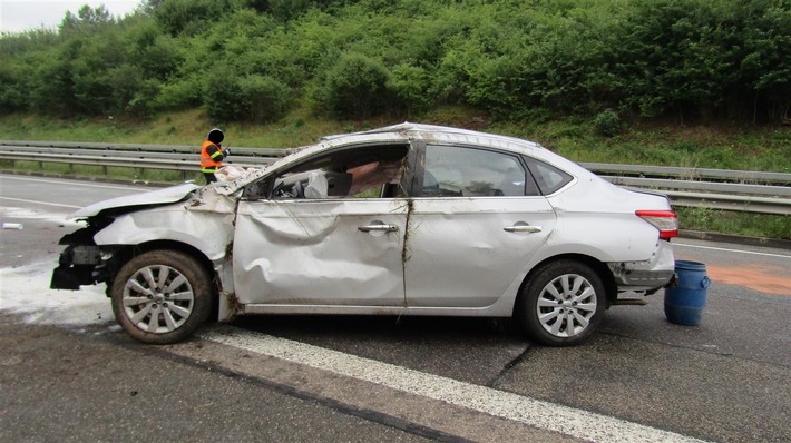 POL-PDKL: A62/Glan-Münchweiler, Pkw überschlägt sich, Zwei Schwerverletzte