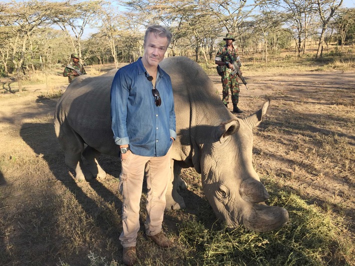 Hannes Jaenicke fürs ZDF "im Einsatz für Nashörner" (FOTO)