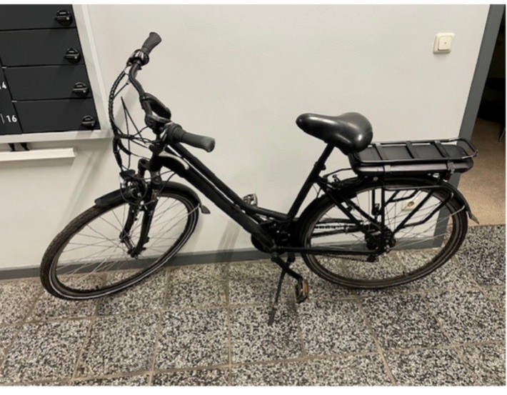 POL-HRO: Polizei sucht Eigentümer eines E-Bikes nach Diebstahl