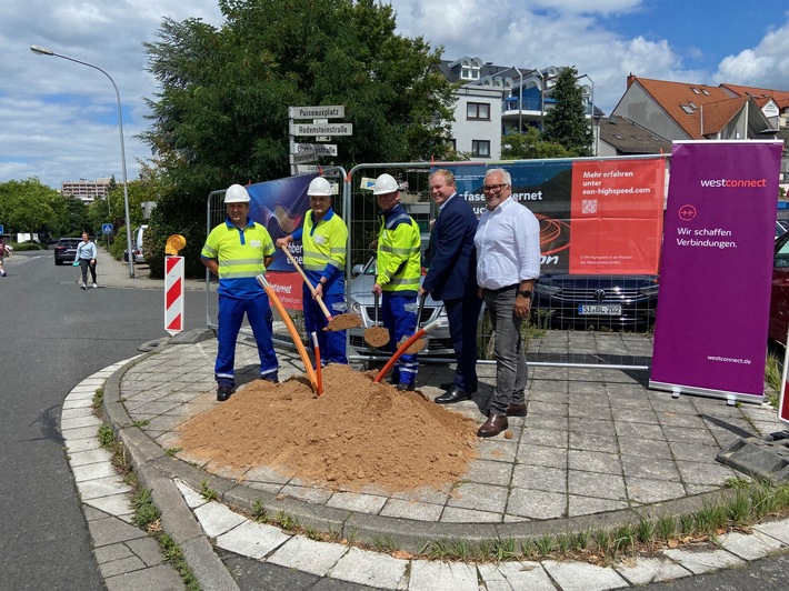 Pressemeldung: Spatenstich: Westconnect startet Glasfaserausbau in Rodgau Nieder Roden