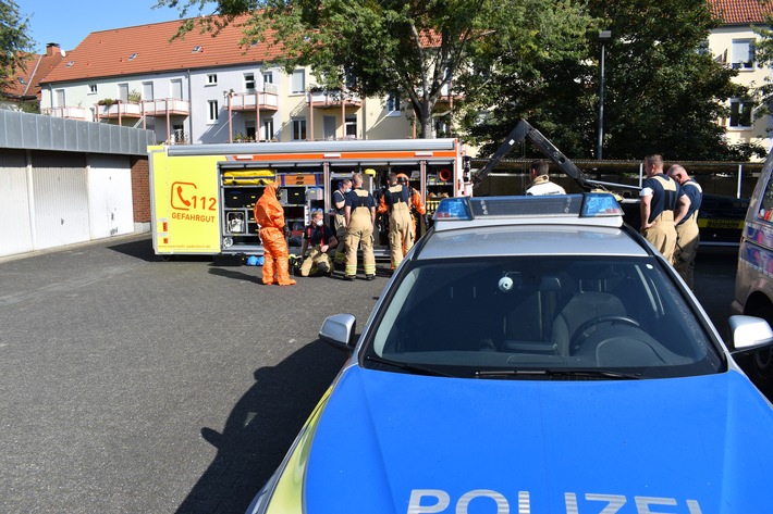 POL-PB: Feuerwehr untersucht verdächtigen Brief auf Polizeigelände