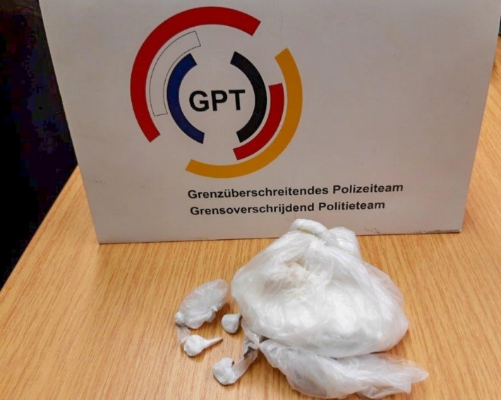 BPOL-BadBentheim: Kokain im Wert von rund 7.500 Euro in der Unterhose