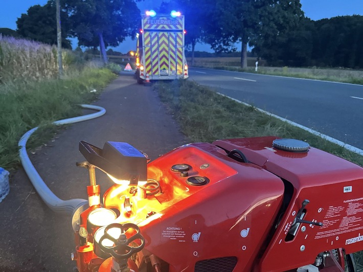FW Alpen: Überörtliche Hilfe beim Großbrand in Sonsbeck