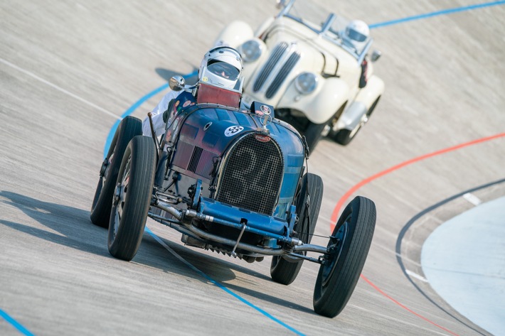In zehn Tagen heisst es wieder «Indianapolis» / Rennsport Nostalgie mit dem Spirit von Bugatti