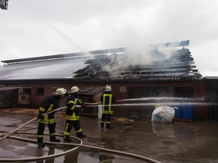 Feuerwehr Kalkar: Scheunenbrand