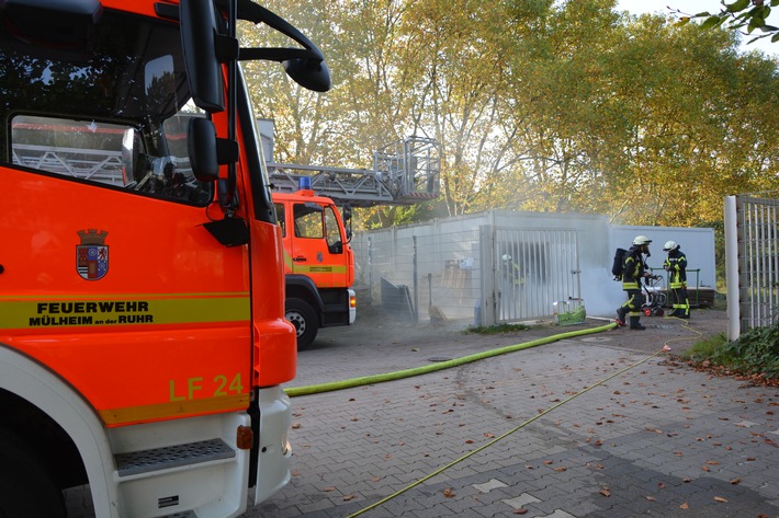 FW-MH: Feuerwehr im Dauereinsatz