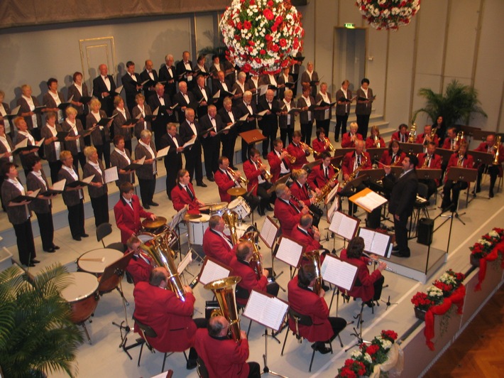 POL-HM: Festliches Konzert in der Marienkirche in Aerzen