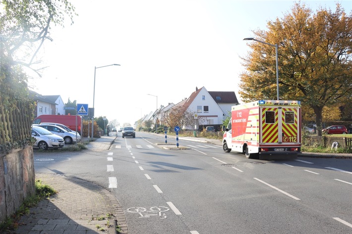 POL-HF: Verkehrsunfall mit Personenschaden - Zusammenstoß zwischen PKW und Fußgänger