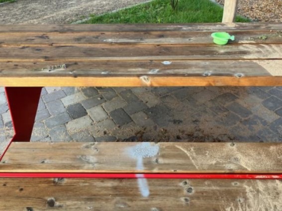 POL-KLE: Kranenburg: Gemeinsame Pressemitteilung der Gemeinde Kranenburg und der Kreispolizeibehörde Kleve - Farbschmierereien auf Spielplatz - Belohnung ausgelobt