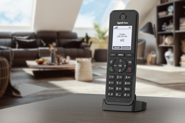 Vier neue FRTZ!-Produkte erhältlich: Schnelle Glasfaser-FRITZ!Box, erster Outdoor-Repeater, WLAN-Repeater mit Wi-Fi 7 und ein Telefon