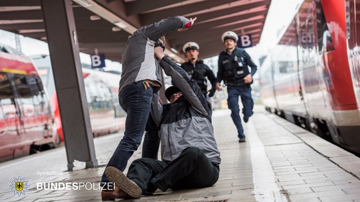 Bundespolizeidirektion München: Körperverletzungen am Wochenende