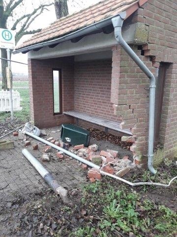 POL-KLE: Kranenburg - Wartehäuschen beschädigt und geflüchtet / Gemeinde setzt Belohnung aus