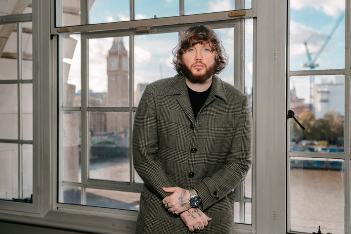 Kostenloser Live-Stream: Channel Aid by JBL mit James Arthur live und for free aus der Elbphilharmonie Hamburg / channel-aid.tv (TikTok & YouTube) am 12.01.2024 ab 19.55 Uhr
