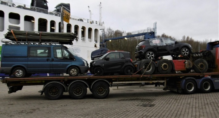 POL-HL: Lübeck - Travemünde / Reederei verweigert geplanten Ausfuhrtransport