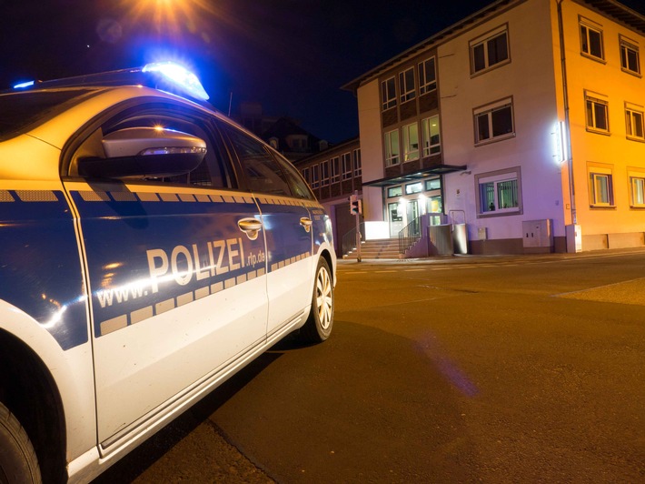 POL-PDLU: Gemeinsame Pressemeldung 	
Feuerwehr - Polizeiinspektion Frankenthal - Stadt Frankenthal  
Geruchsbelästigung am Karolinengymnasium