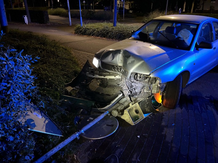 POL-COE: Coesfeld, Borkener Straße/ Nach Unfall geflüchtet