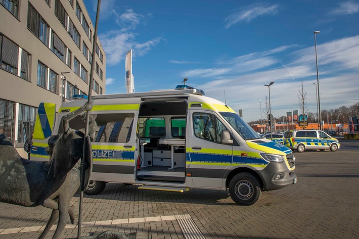POL-AC: Verkehrsdienst der Aachener Polizei mit neuem Prüffahrzeug im Einsatz