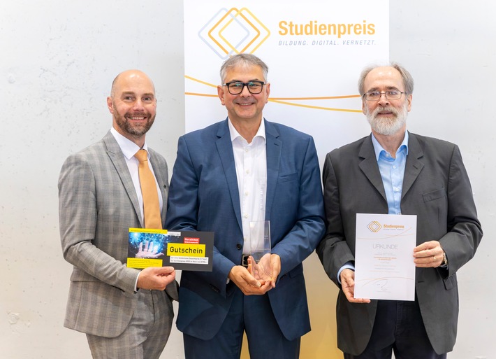 Hochschule Fresenius erhält Auszeichnung "Fernstudienprojekt des Jahres 2024 - KI-Anwendungen"
