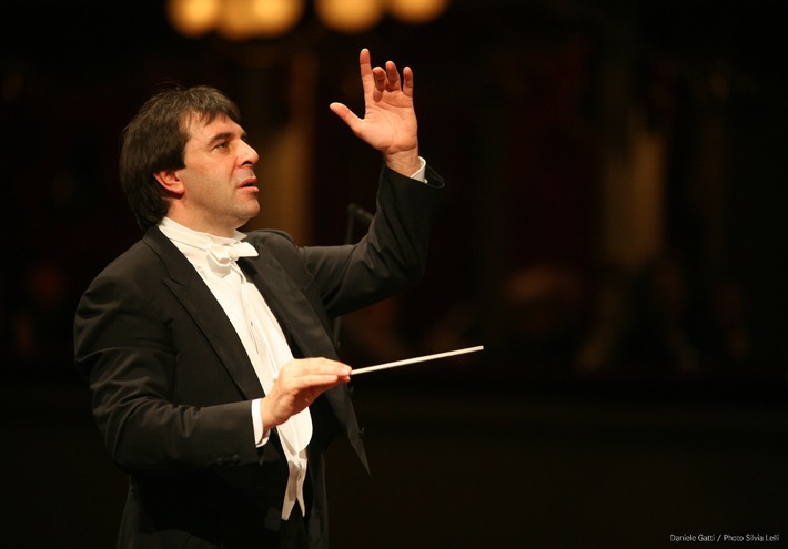 Klassik ist im Trend: Migros-Kulturprozent-Classics Saison 2011/2012

Meisterwerke der französischen Sinfonik mit dem Orchestre National de France