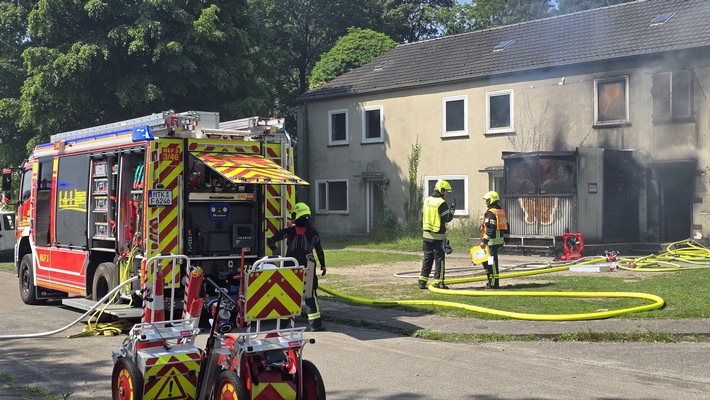 Feuerwehr MTK: Ausbildung unter Realbedingungen: Intensives Übungswochenende auf Europas größtem Übungszentrum