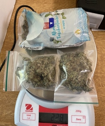 BPOL-FL: FL - Bundespolizei stellt Marihuana im Bahnhof sicher