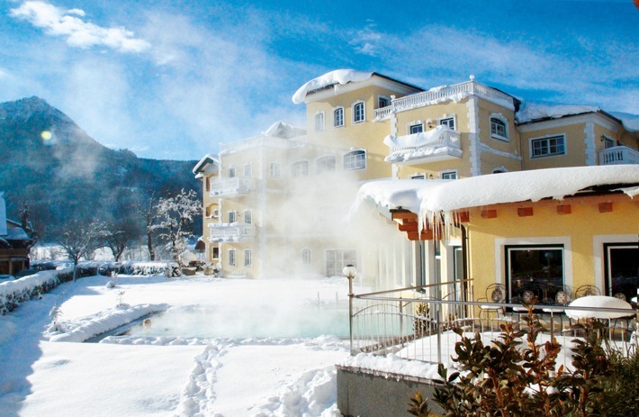 Wellness & SPA, Entspannung & Genuss mitten im schönen Salzkammergut.
Herzlich willkommen im Hotel Eichingerbauer ****superior in Mondsee / Weiterer Text über ots und www.presseportal.de/nr/161056 / Die Verwendung dieses Bildes ist für redaktionelle Zwecke unter Beachtung ggf. genannter Nutzungsbedingungen honorarfrei. Veröffentlichung bitte mit Bildrechte-Hinweis.