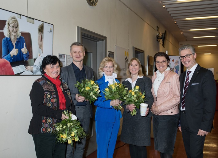 Presseinformation: Fotoausstellung "Engagement zeigt Gesicht" am 1. Februar 2019 in Halle (Saale) eröffnet