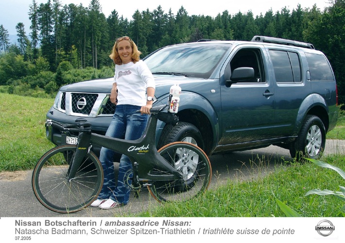 Natascha Badmann neue Nissan-Botschafterin - Weltbeste Triathletin unterwegs im Nissan Pathfinder
