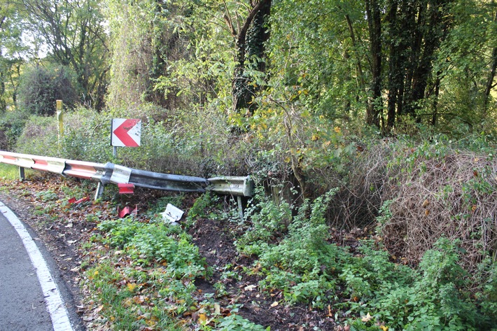 POL-PDKL: Verkehrsunfallflucht nachträglich gemeldet